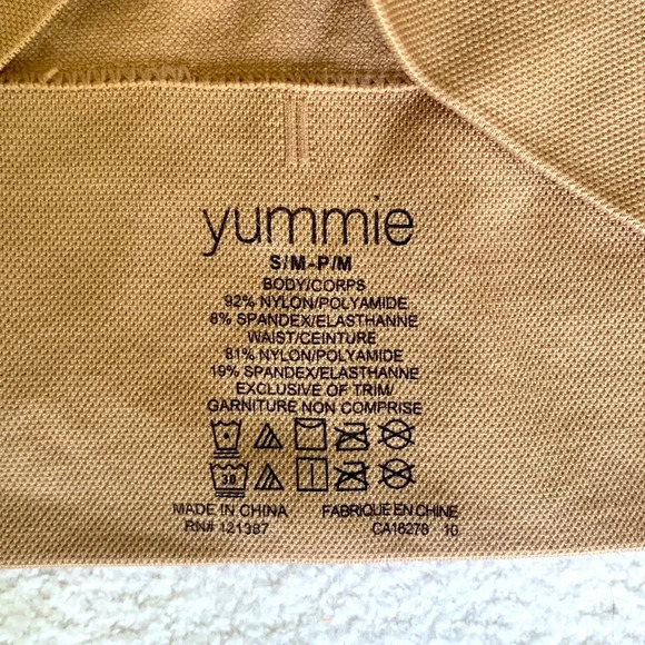 NWOT 2 YUMMIE ULTRA LIGHT LACE BACK UNLINED BRALETTE SEAMLESS size s/m - Picture 4 of 8